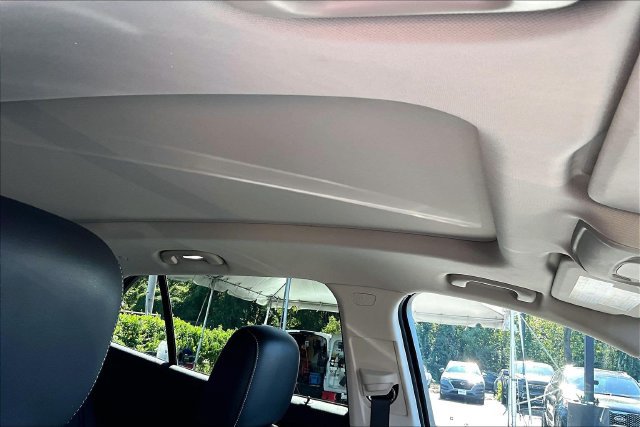 Used 2021 Buick Envision Essence w/ Sport Touring Package FWD image 20