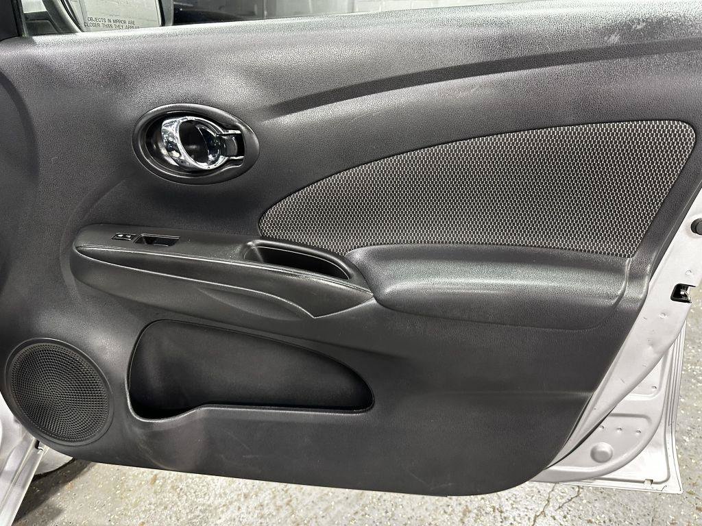 Used 2016 Nissan Versa SV FWD image 30