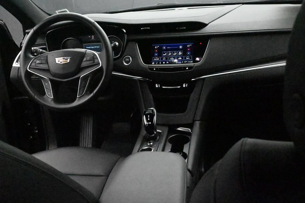 Used 2025 Cadillac XT5 Luxury AWD/4WD image 14