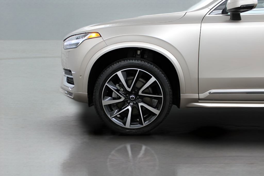 Used 2025 Volvo XC90 B6 Plus w/ Protection Package Premier AWD/4WD image 41