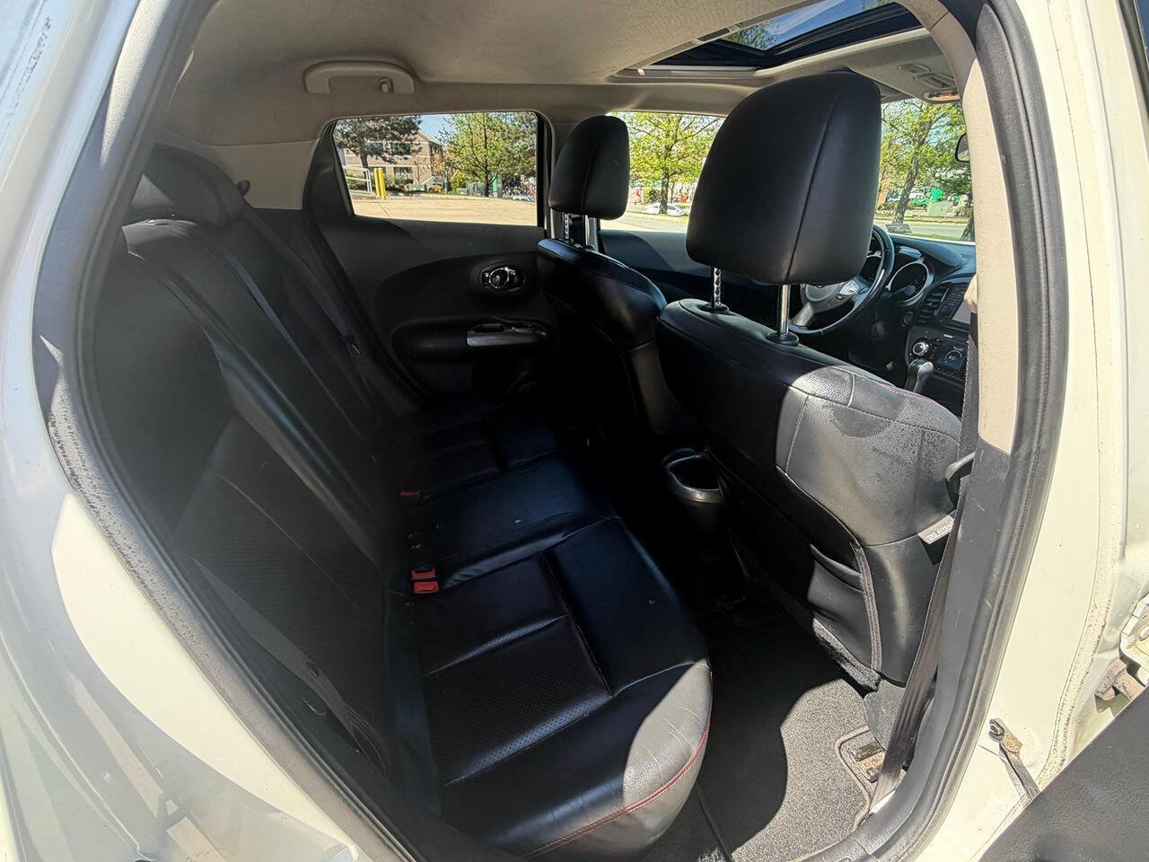 Used 2011 Nissan Juke SL image 11