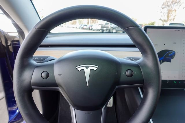 Used 2019 Tesla Model 3 Performance image 12