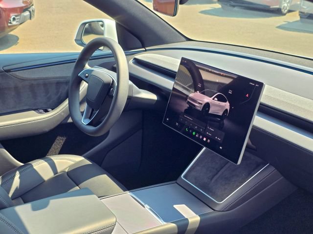 Used 2026 Tesla Model Y AWD image 19