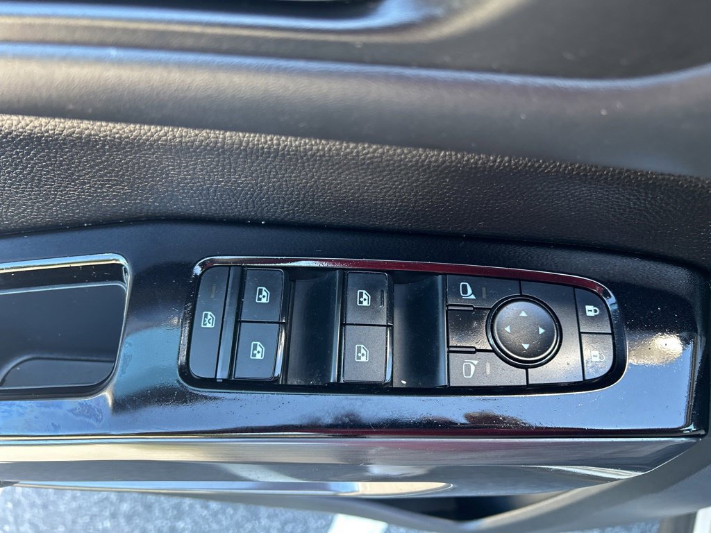 Certified 2025 Nissan Pathfinder SL AWD/4WD image 18