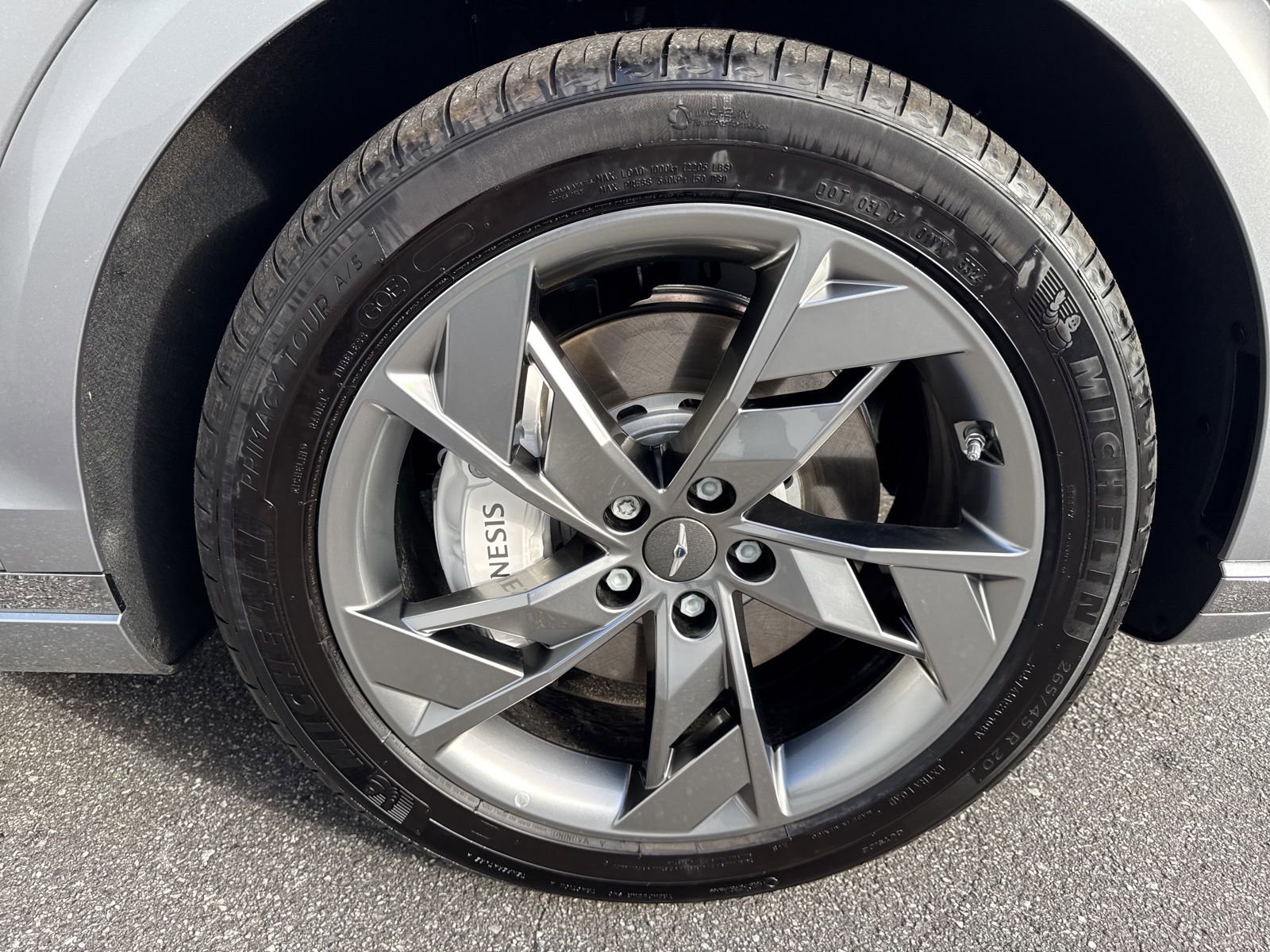 Used 2025 Genesis Electrified GV70 Advanced w/ Prestige Package image 9