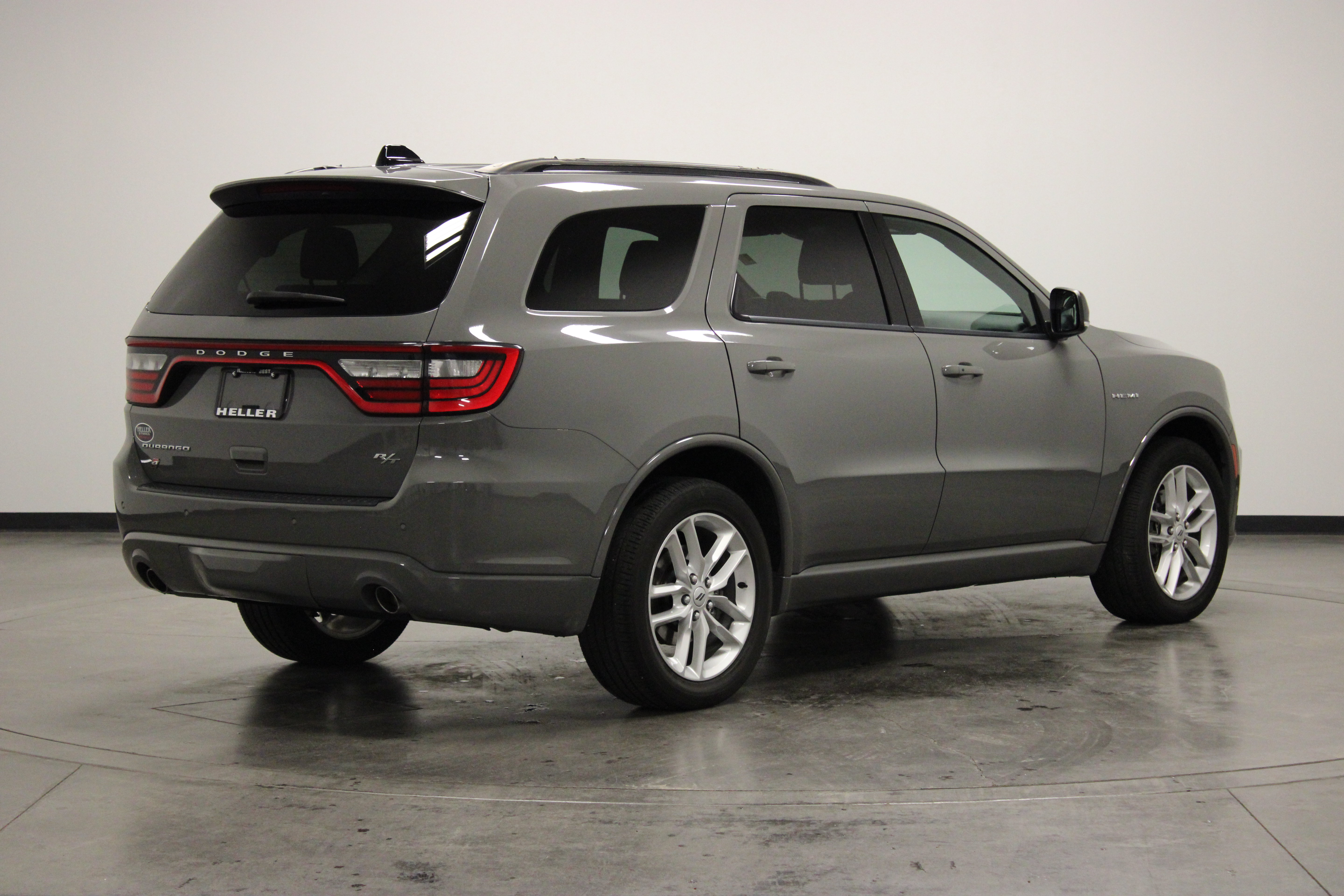 Used 2025 Dodge Durango R/T AWD/4WD image 8