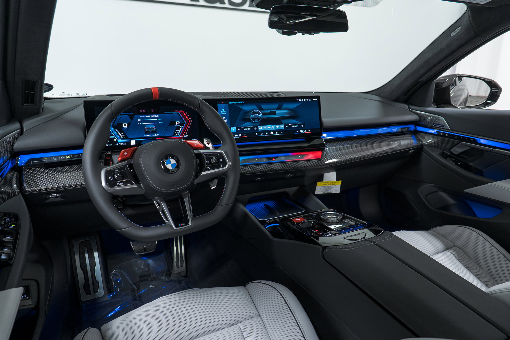 Used 2026 BMW M5 w/ Carbon Package image 17