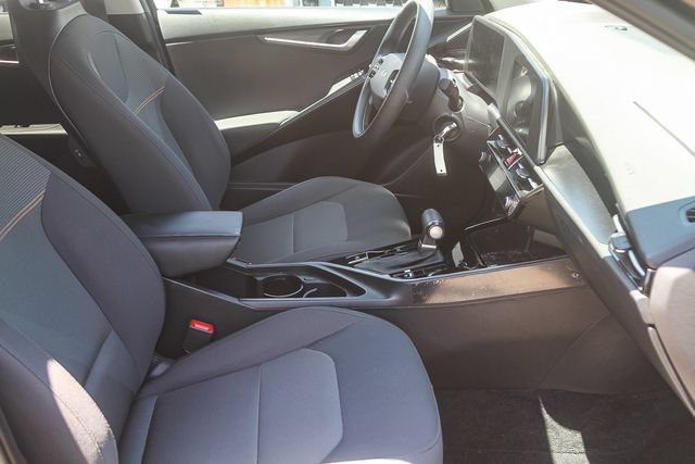 Certified 2023 Kia Niro LX FWD image 18