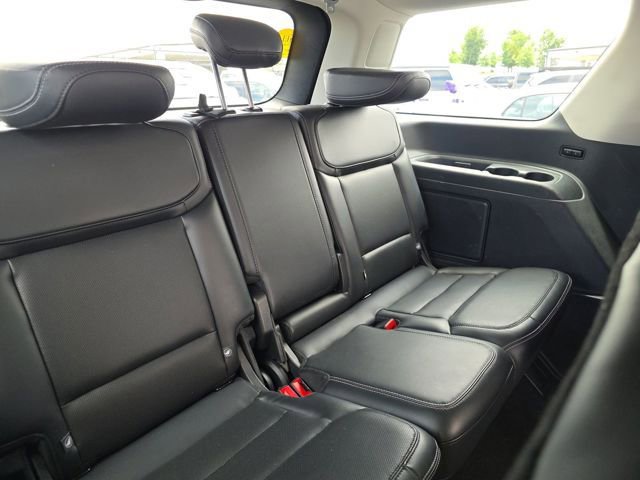 Used 2025 Ford Expedition Platinum AWD/4WD image 15