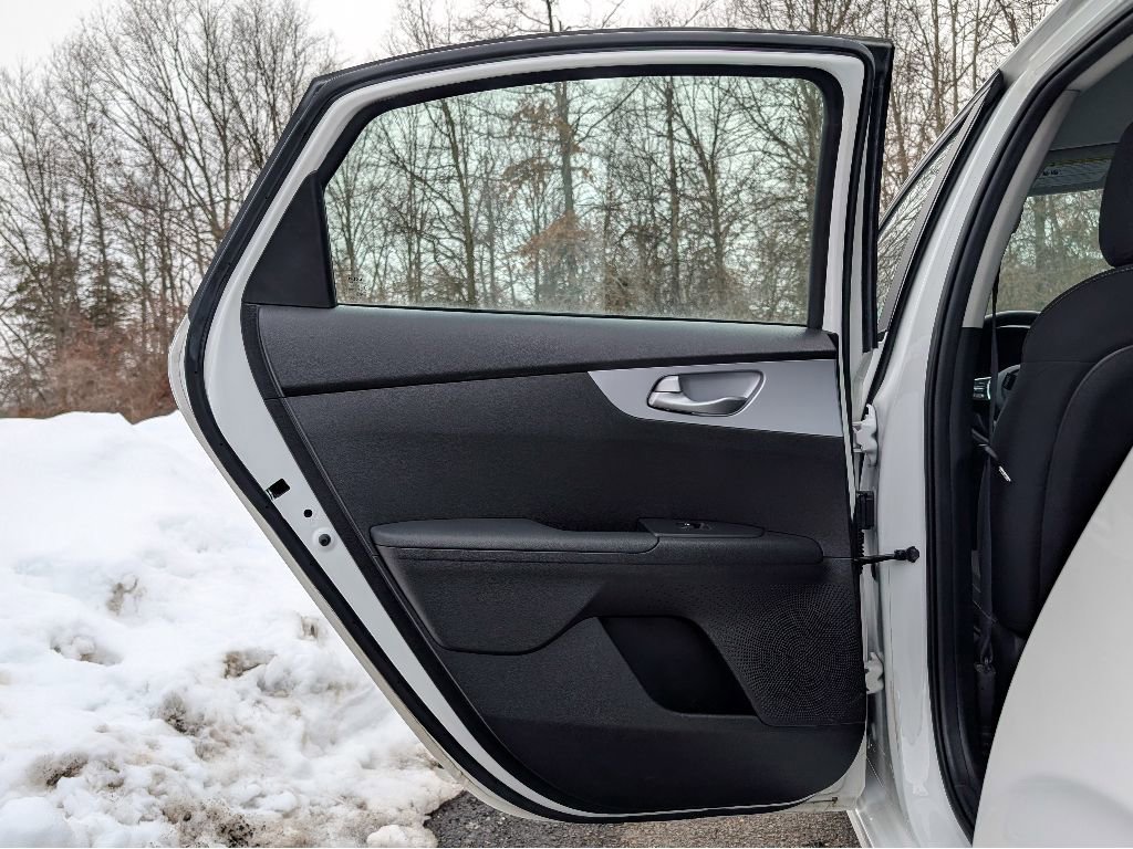 Used 2024 Kia Forte LXS image 11