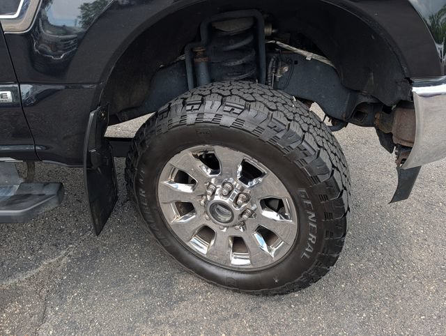 Used 2019 Ford F250 Lariat w/ Lariat Ultimate Package AWD/4WD image 13