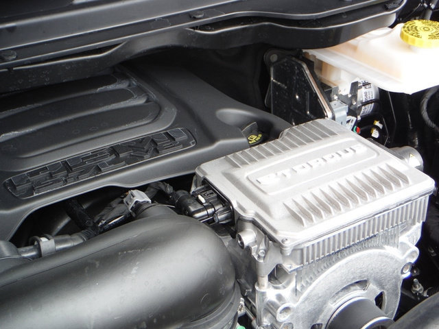 New 2027 RAM 1500 4x4 Crew Cab image 10