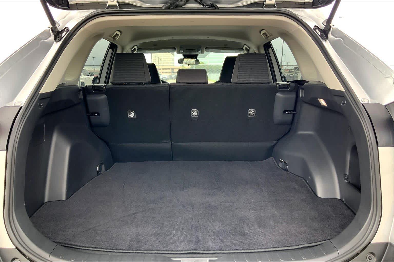 Certified 2025 Toyota RAV4 LE FWD image 34