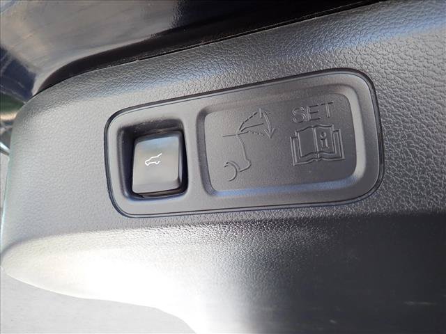 Used 2024 Lincoln Navigator Reserve AWD/4WD image 9