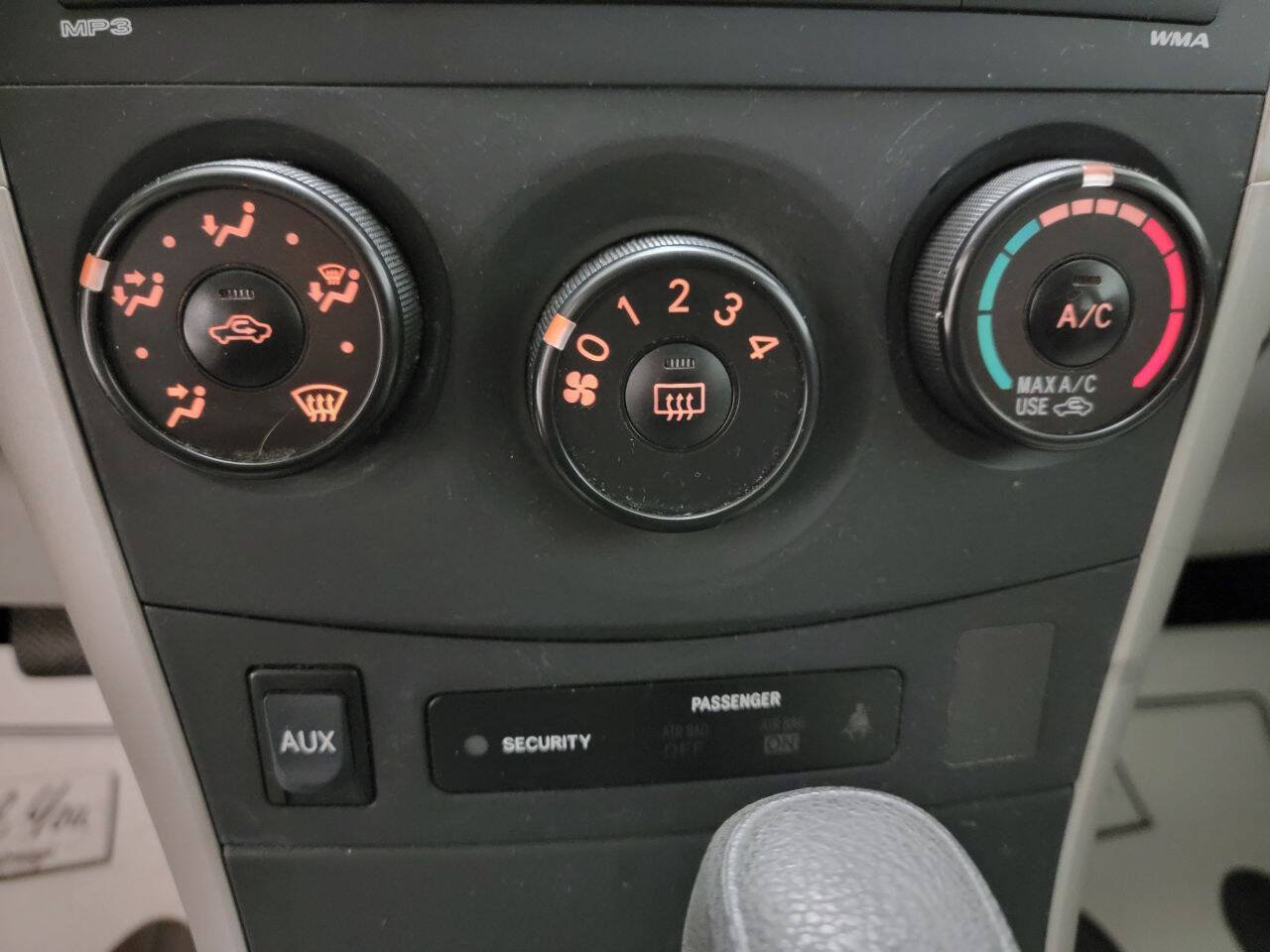 Used 2009 Toyota Corolla FWD image 26