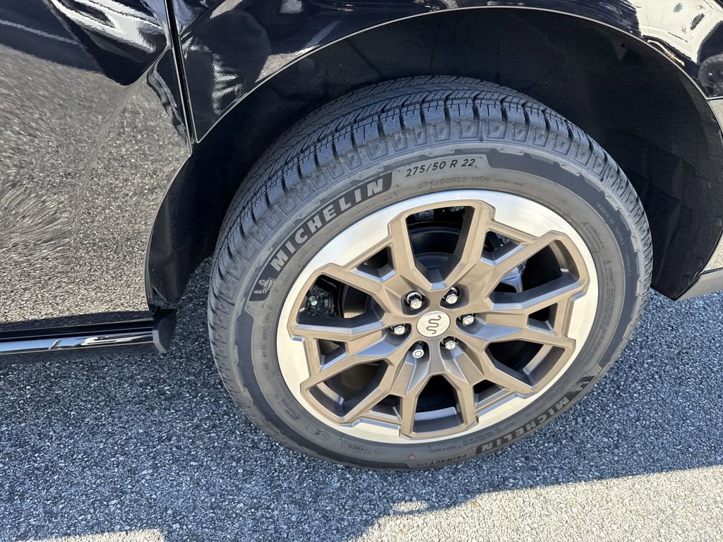 Used 2025 Ford Expedition Max King Ranch image 9