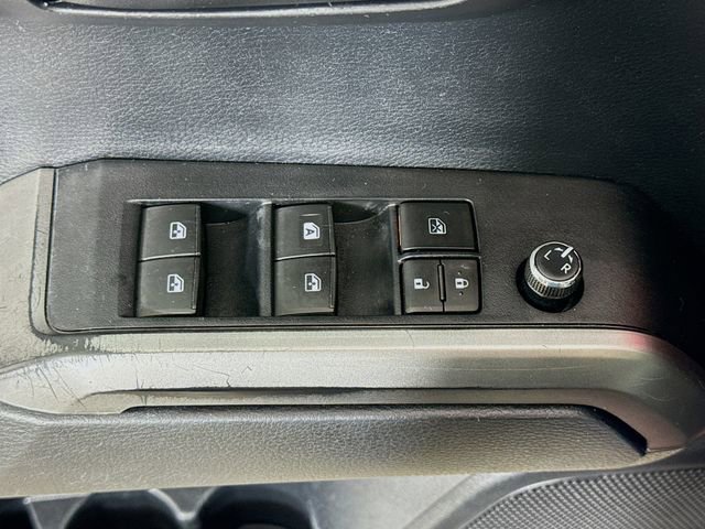 Certified 2018 Toyota Tacoma SR5 AWD/4WD image 13