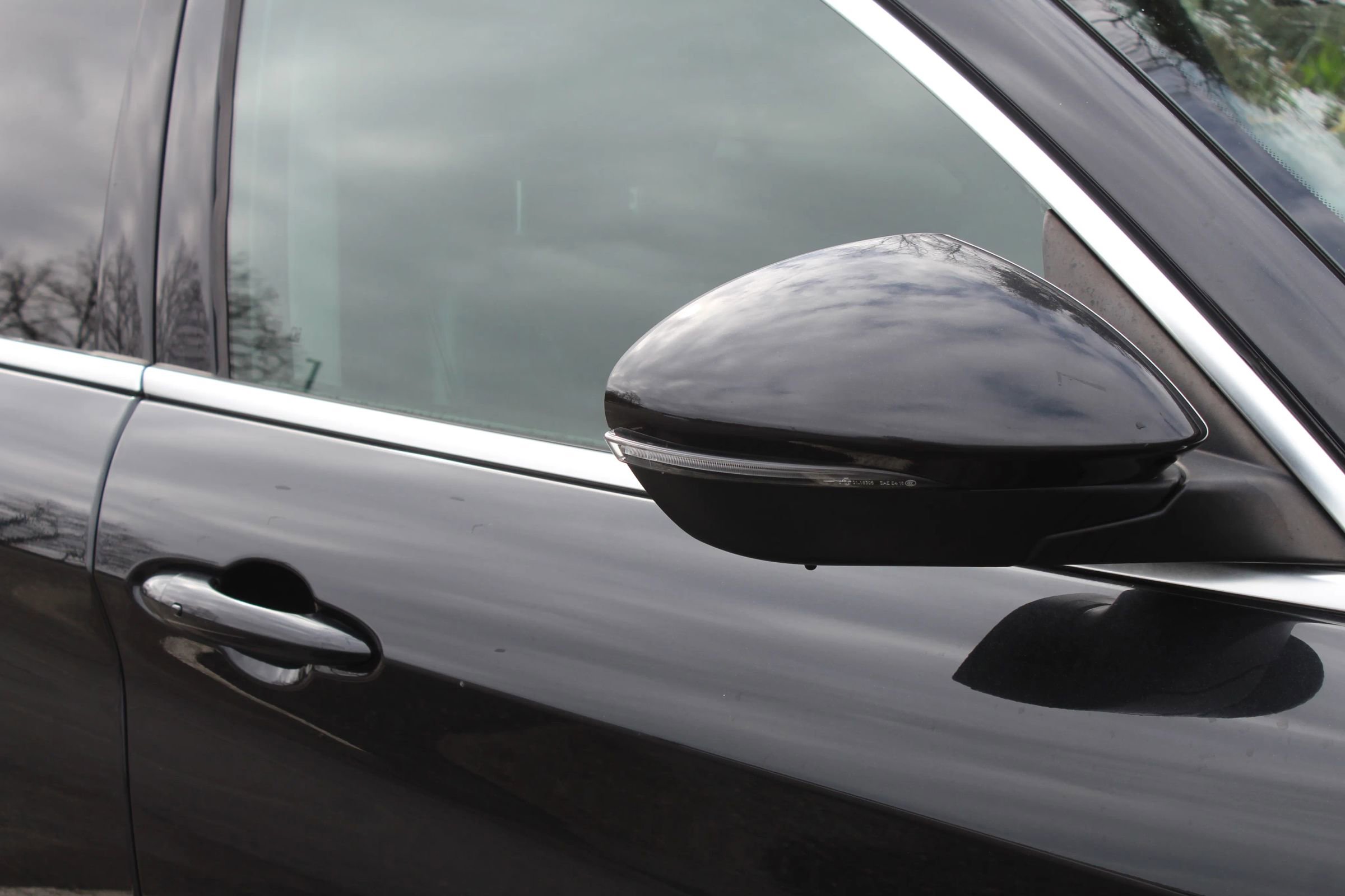 Used 2019 Alfa Romeo Stelvio Ti Lusso w/ Quick Order Package 22X Lusso AWD/4WD image 38