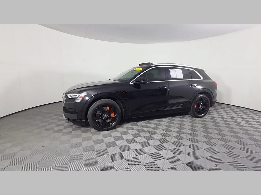 Used 2022 Audi e-tron Premium AWD/4WD image 47