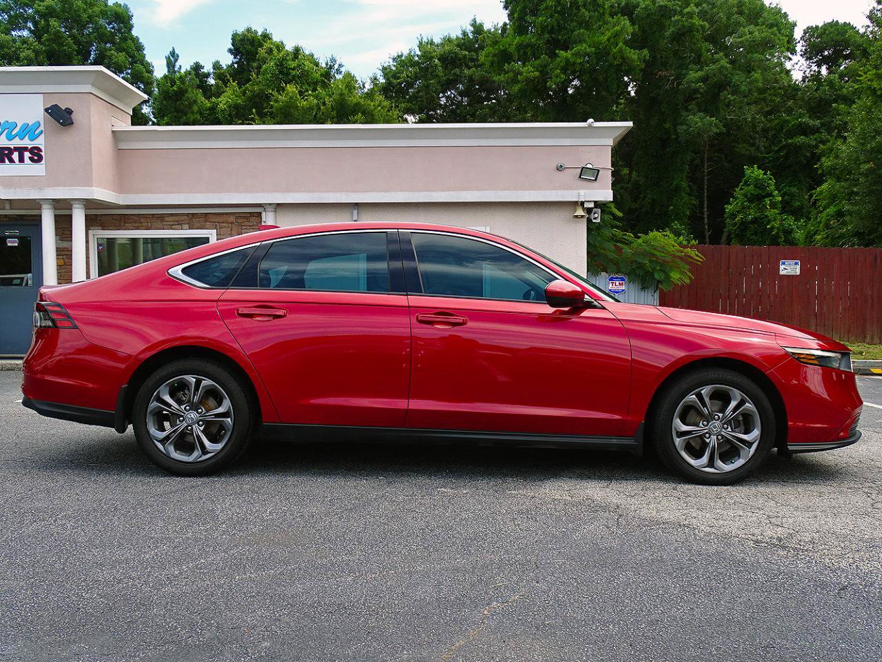Used 2024 Honda Accord EX image 13