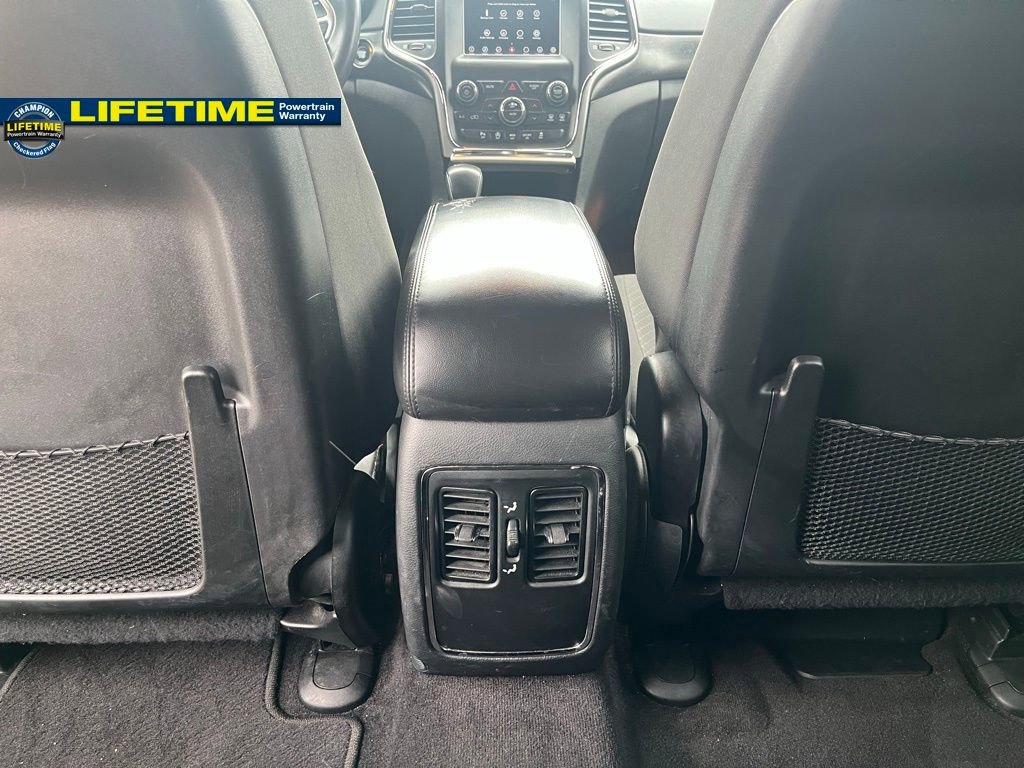 Used 2018 Jeep Grand Cherokee Laredo image 26