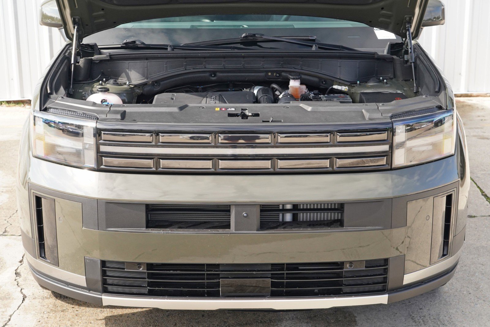 Used 2024 Hyundai Santa Fe Limited image 7