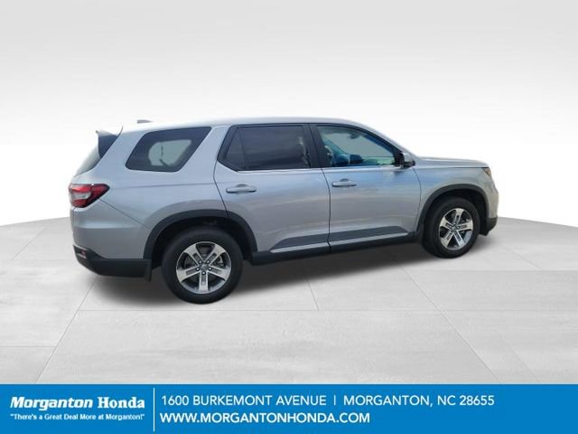 Used 2023 Honda Pilot EX-L image 3