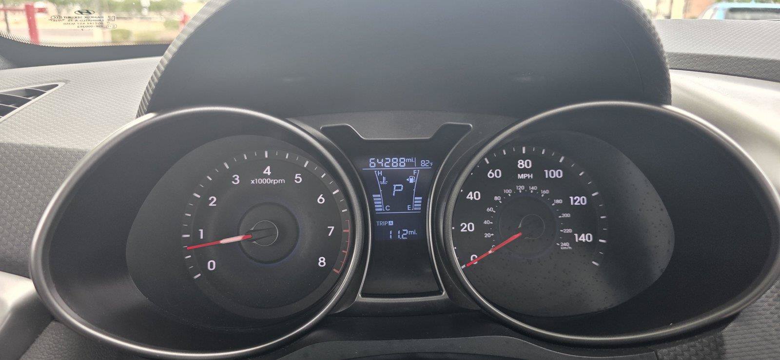 Used 2017 Hyundai Veloster Value Edition FWD image 17