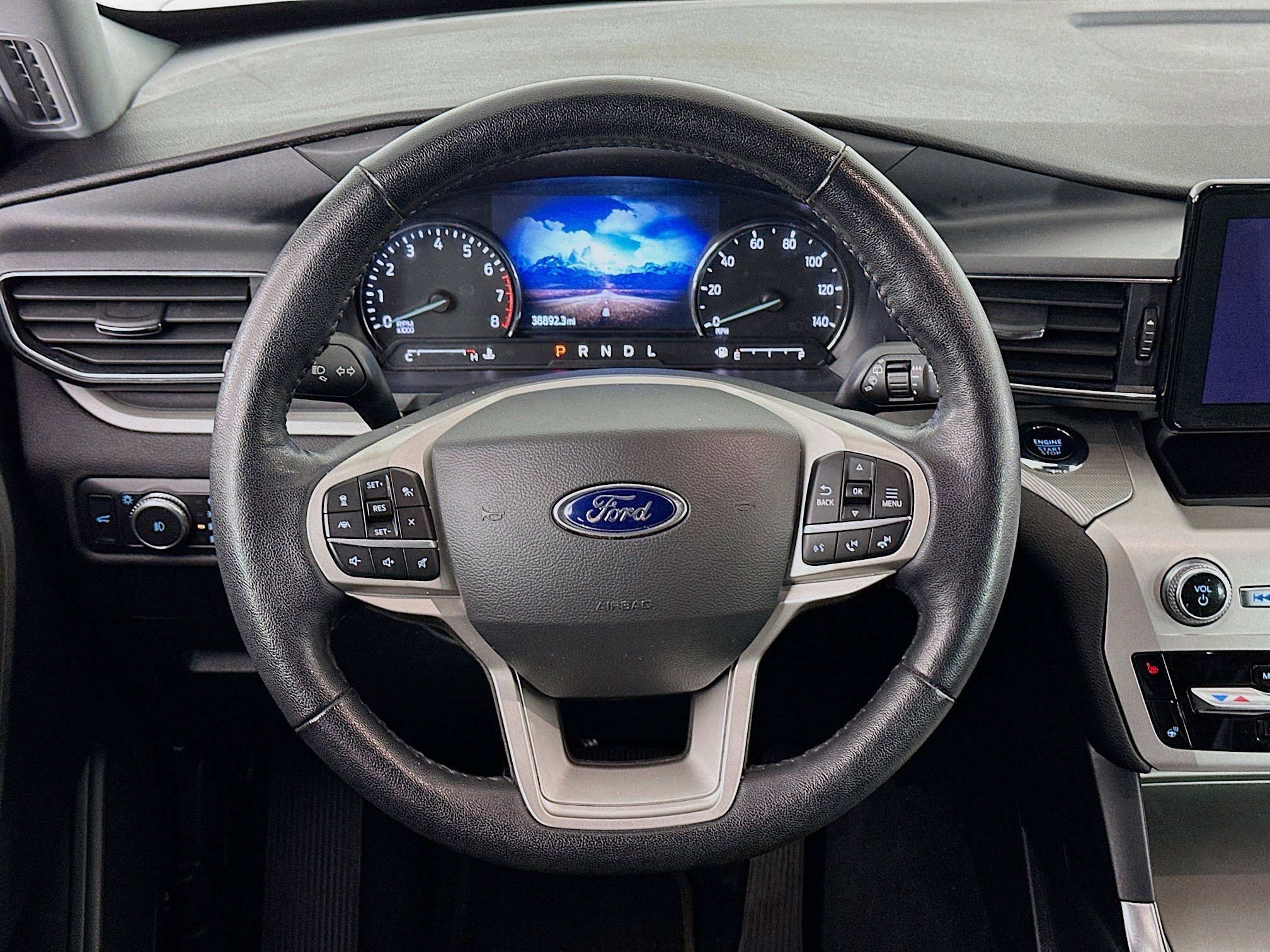 Used 2022 Ford Explorer XLT w/ Equipment Group 202A image 18