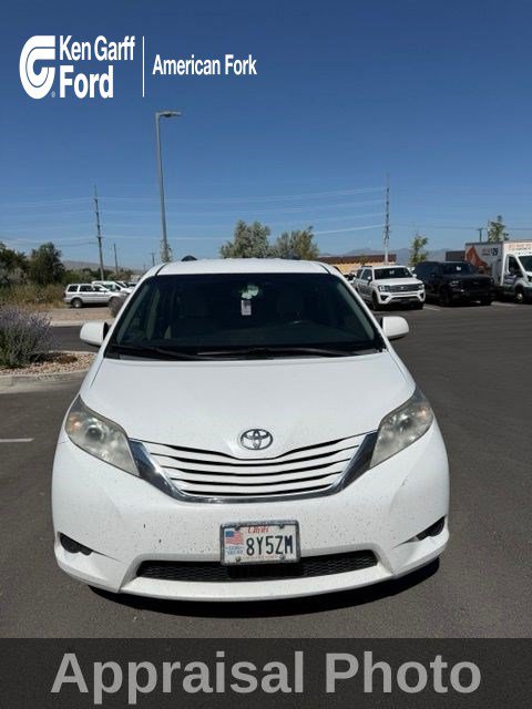 Used 2015 Toyota Sienna LE