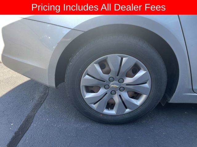 Used 2016 Chevrolet Cruze LS FWD image 11