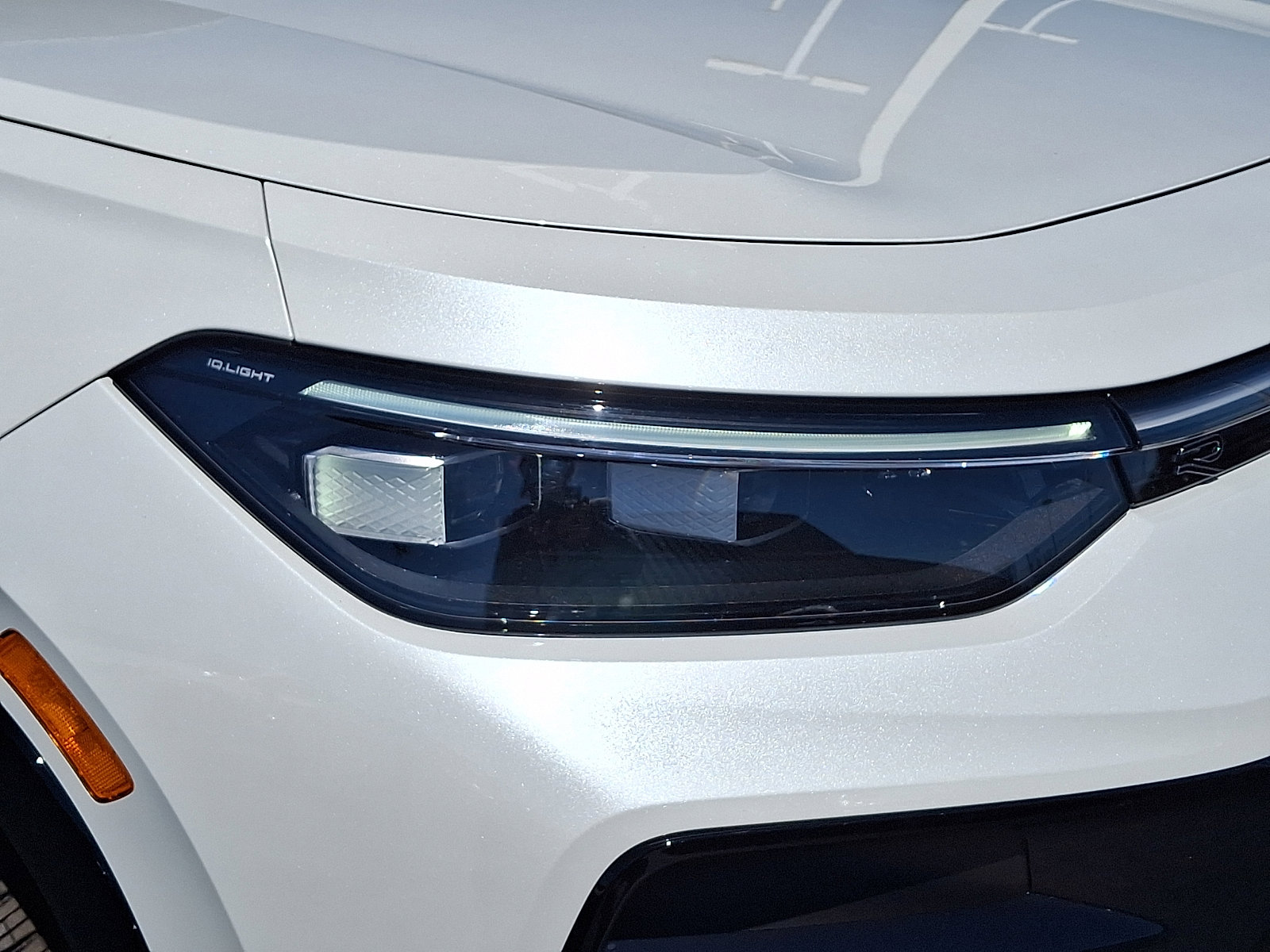 Certified 2025 Volkswagen Tiguan SEL R-Line AWD/4WD image 9