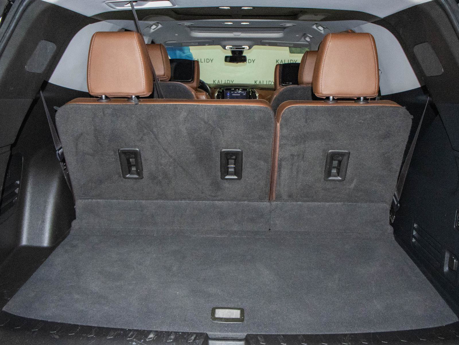 Used 2020 Chevrolet Traverse High Country image 26