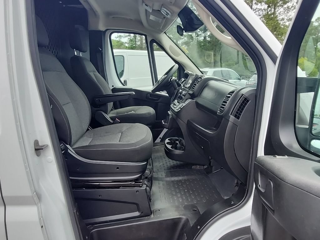 Used 2025 RAM ProMaster 2500 w/ U-Haul Equipment Group FWD image 26