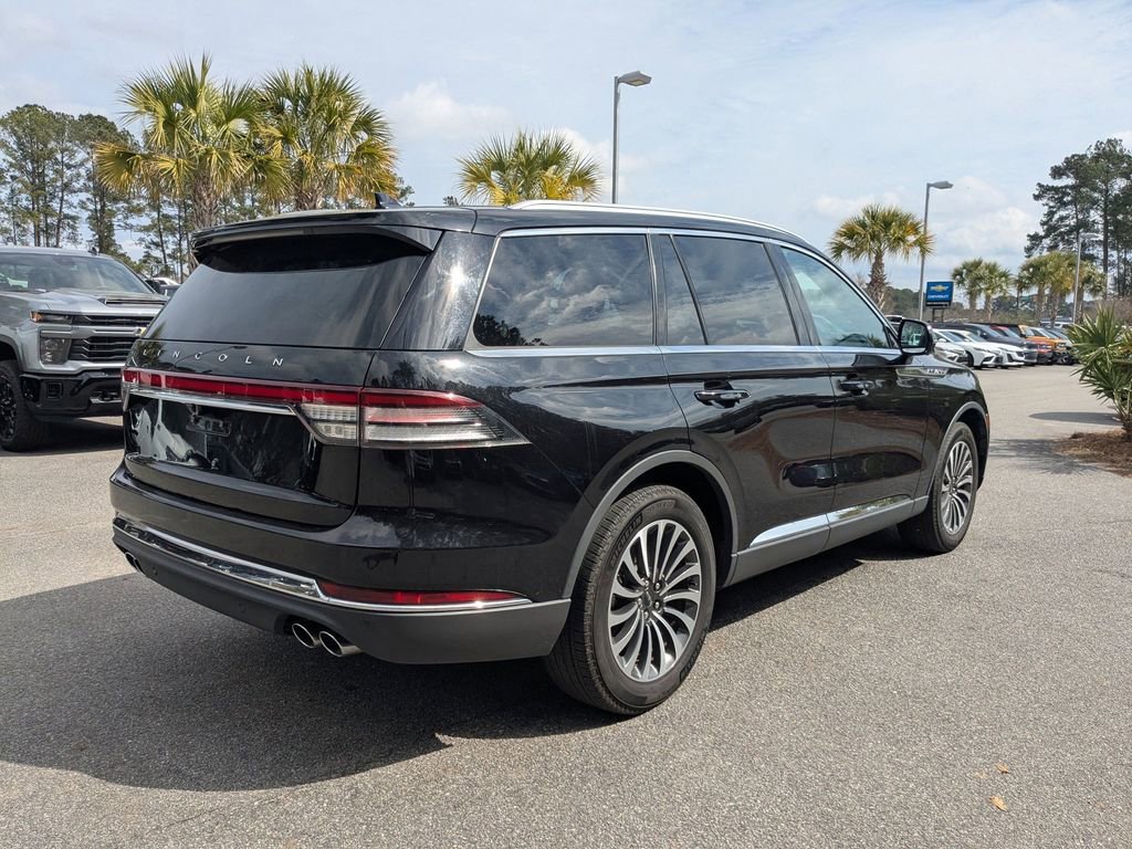 Used 2023 Lincoln Aviator Reserve image 4