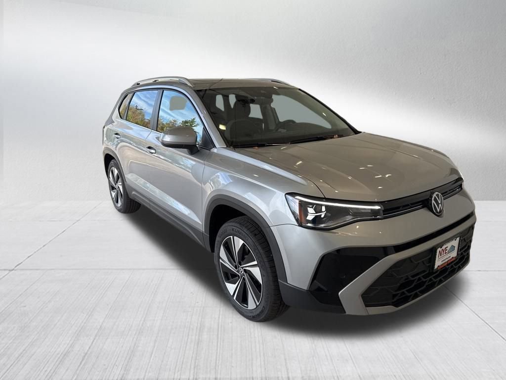 New 2025 Volkswagen Taos SE image 7