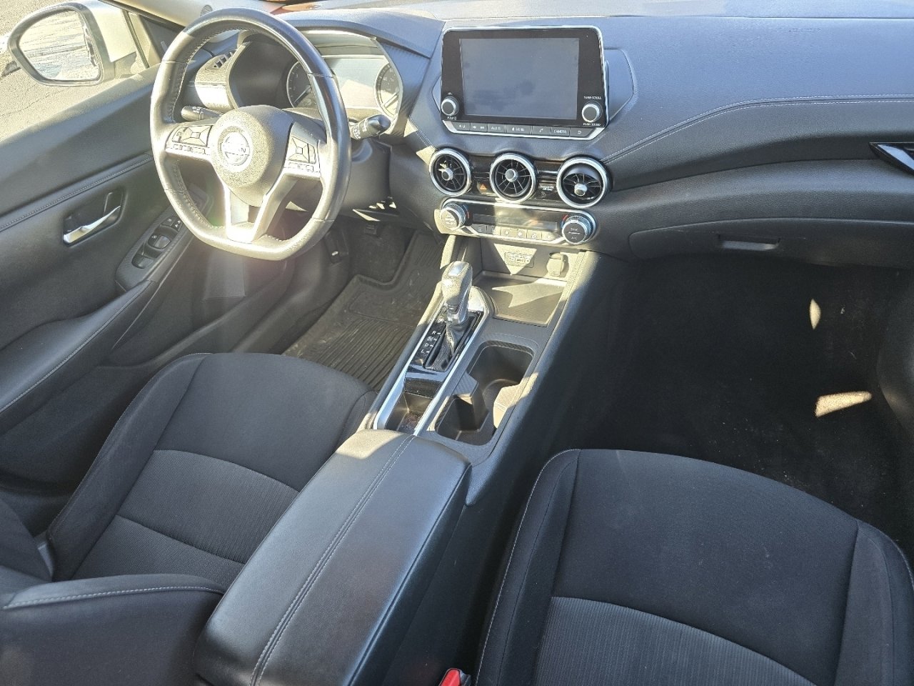 Used 2020 Nissan Sentra SV image 13