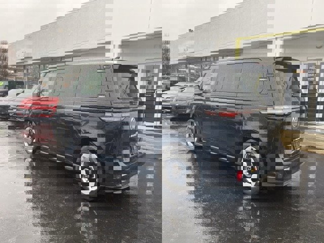 New 2025 Volkswagen ID. Buzz Pro S image 11