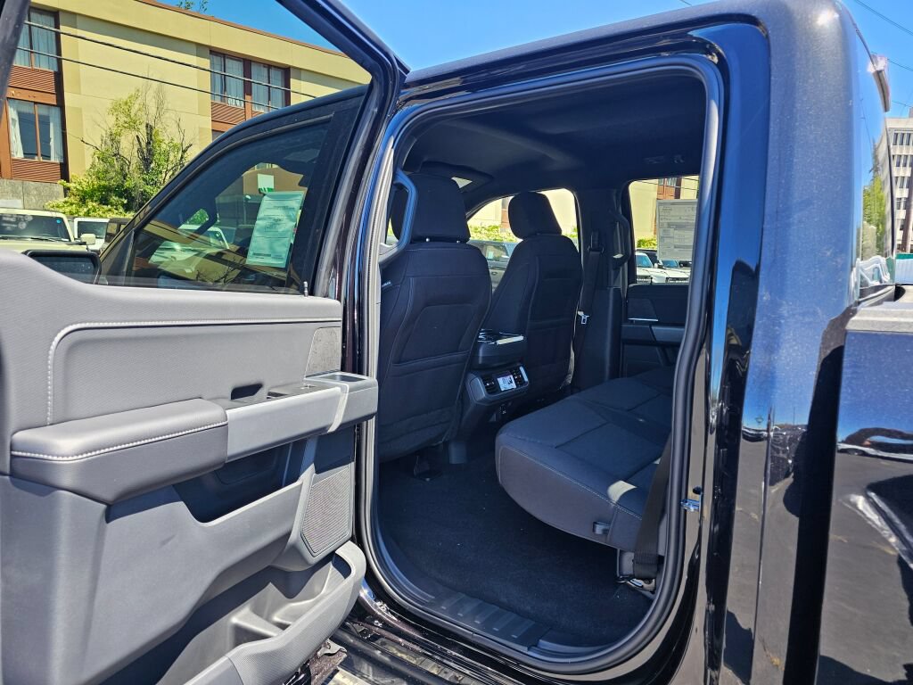 New 2026 Ford F150 XLT w/ Equipment Group 302A MID AWD/4WD image 11