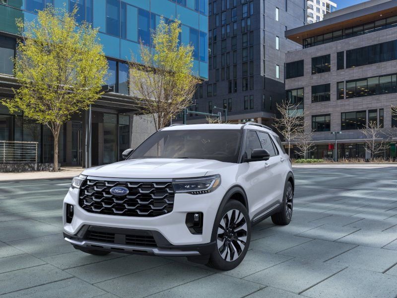 New 2026 Ford Explorer Platinum w/ LUX Leather Package AWD/4WD image 2