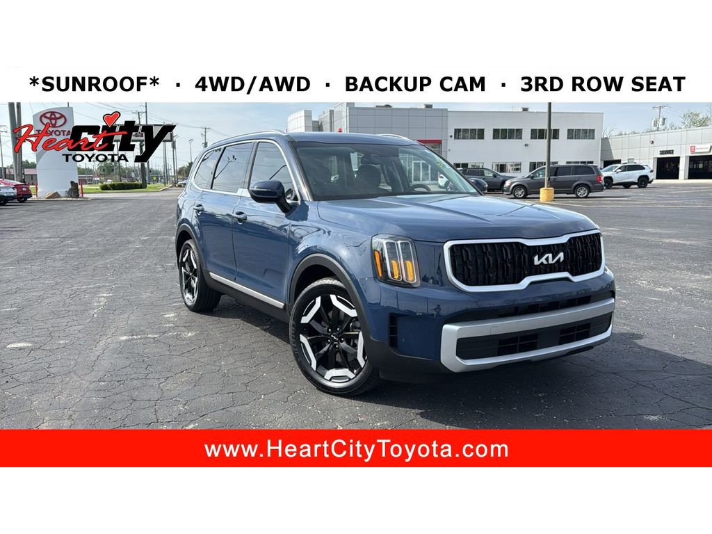 Used 2024 Kia Telluride EX w/ EX Captain's Chair Package