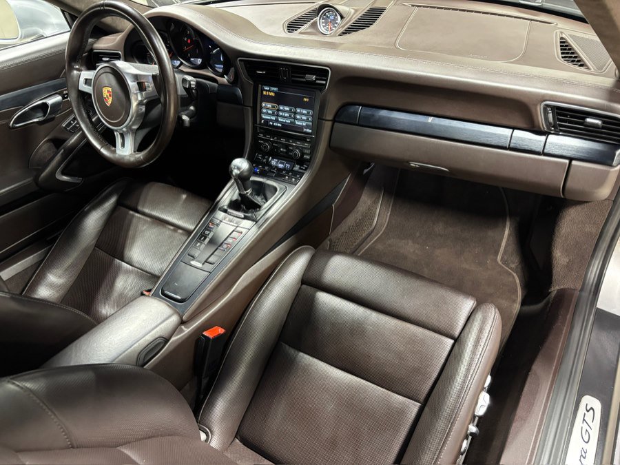 Used 2015 Porsche 911 Carrera GTS image 6