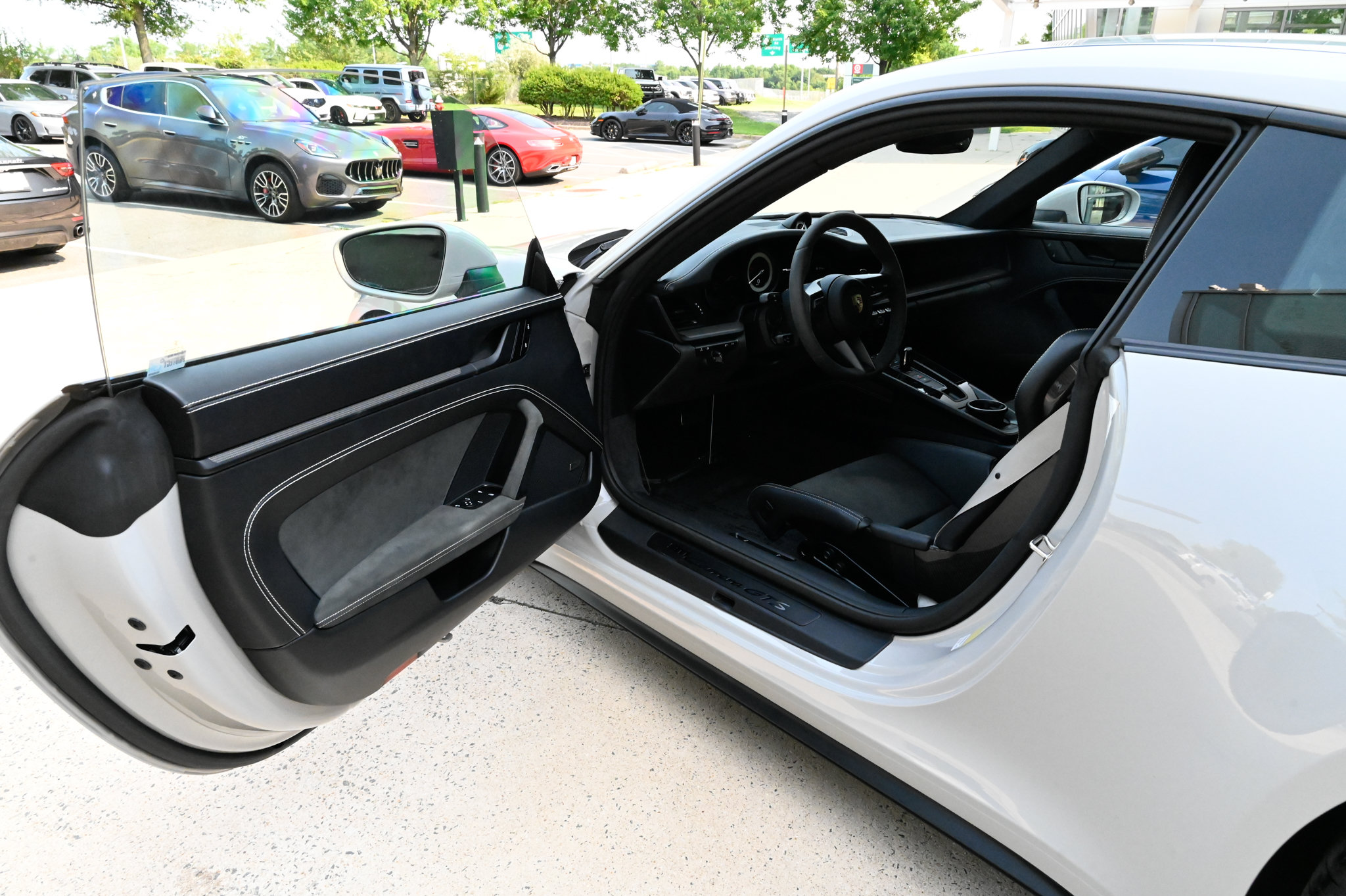 Used 2024 Porsche 911 Carrera GTS RWD image 15