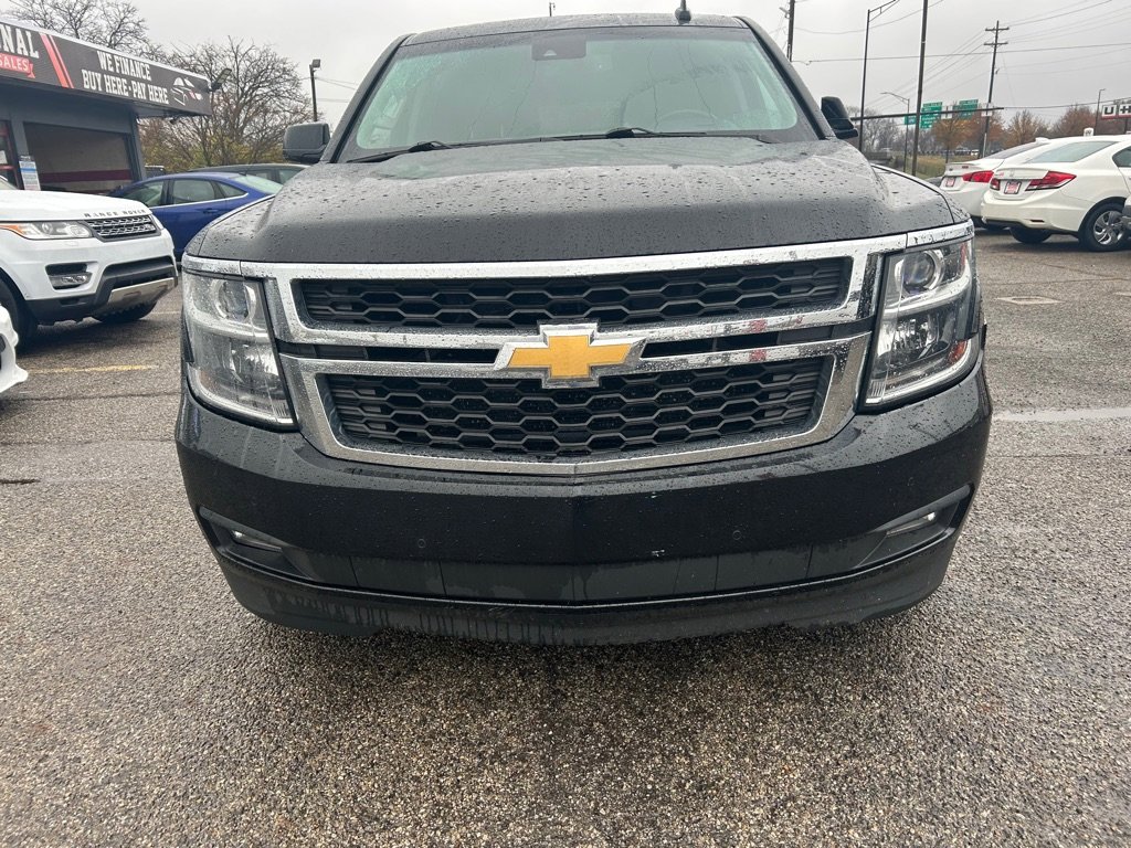 Used 2016 Chevrolet Suburban LT w/ Luxury Package image 3