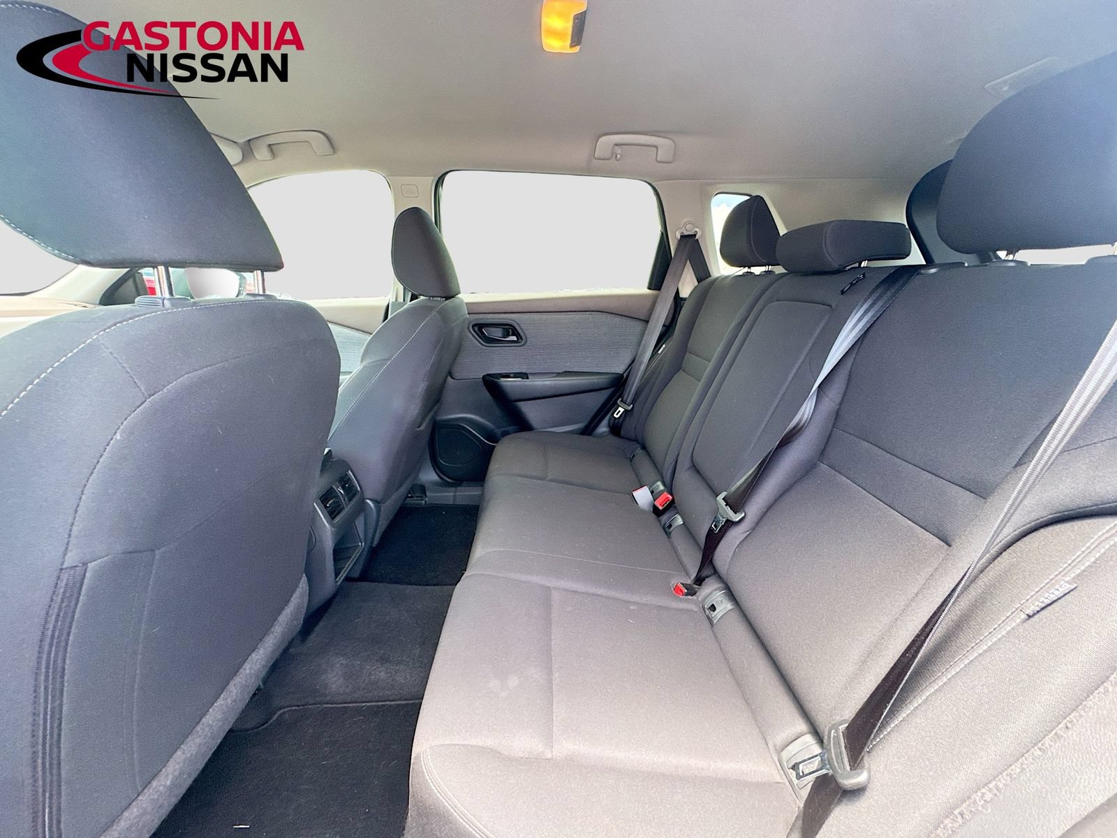 Used 2023 Nissan Rogue S FWD image 31