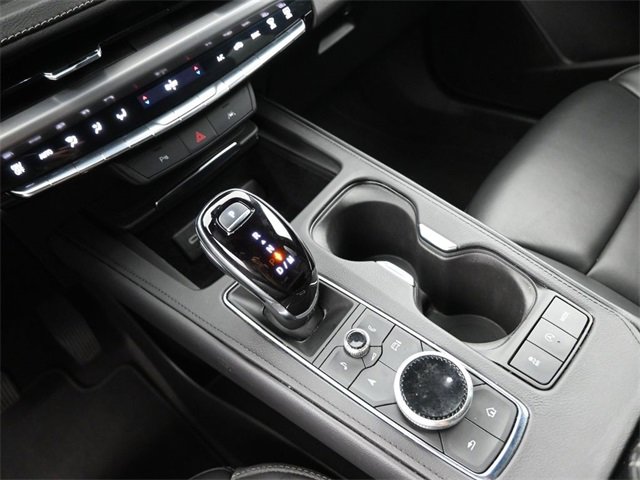 Used 2024 Cadillac XT4 Premium Luxury image 31