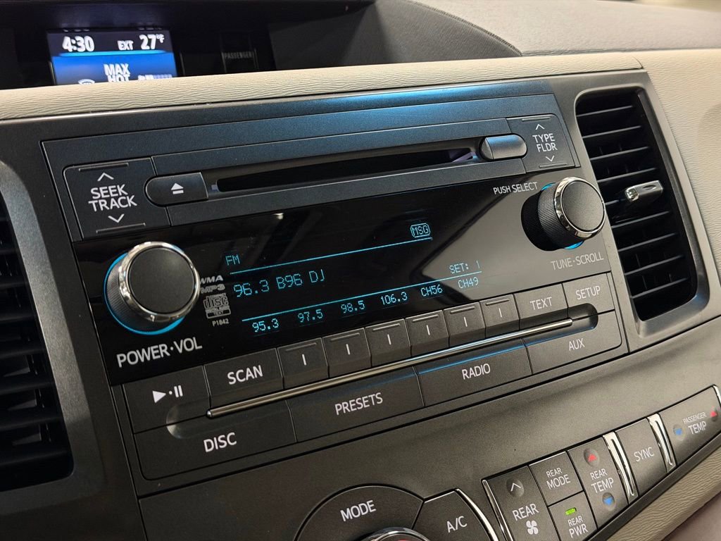 Used 2014 Toyota Sienna XLE image 20