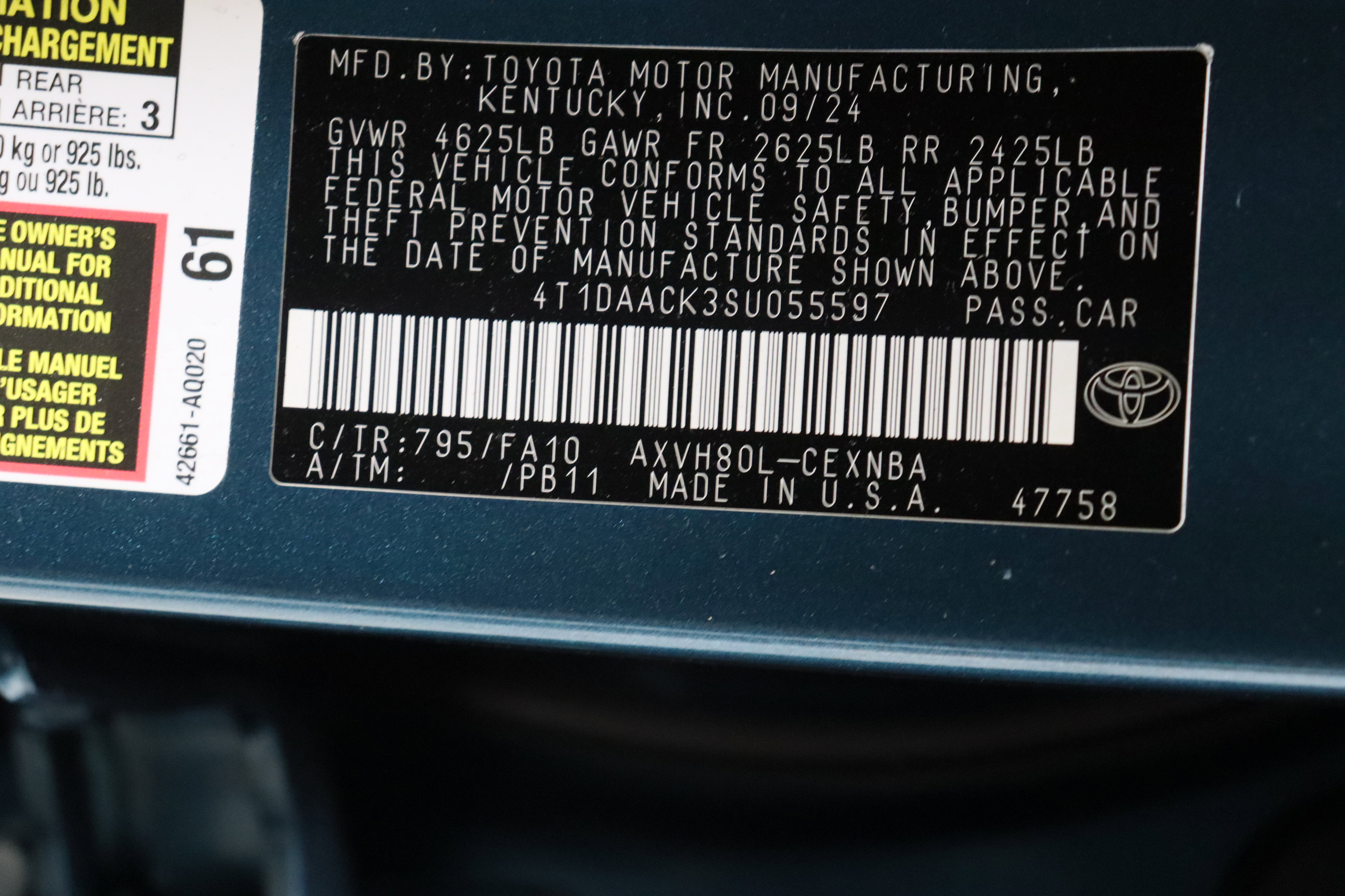 Used 2025 Toyota Camry LE FWD image 39