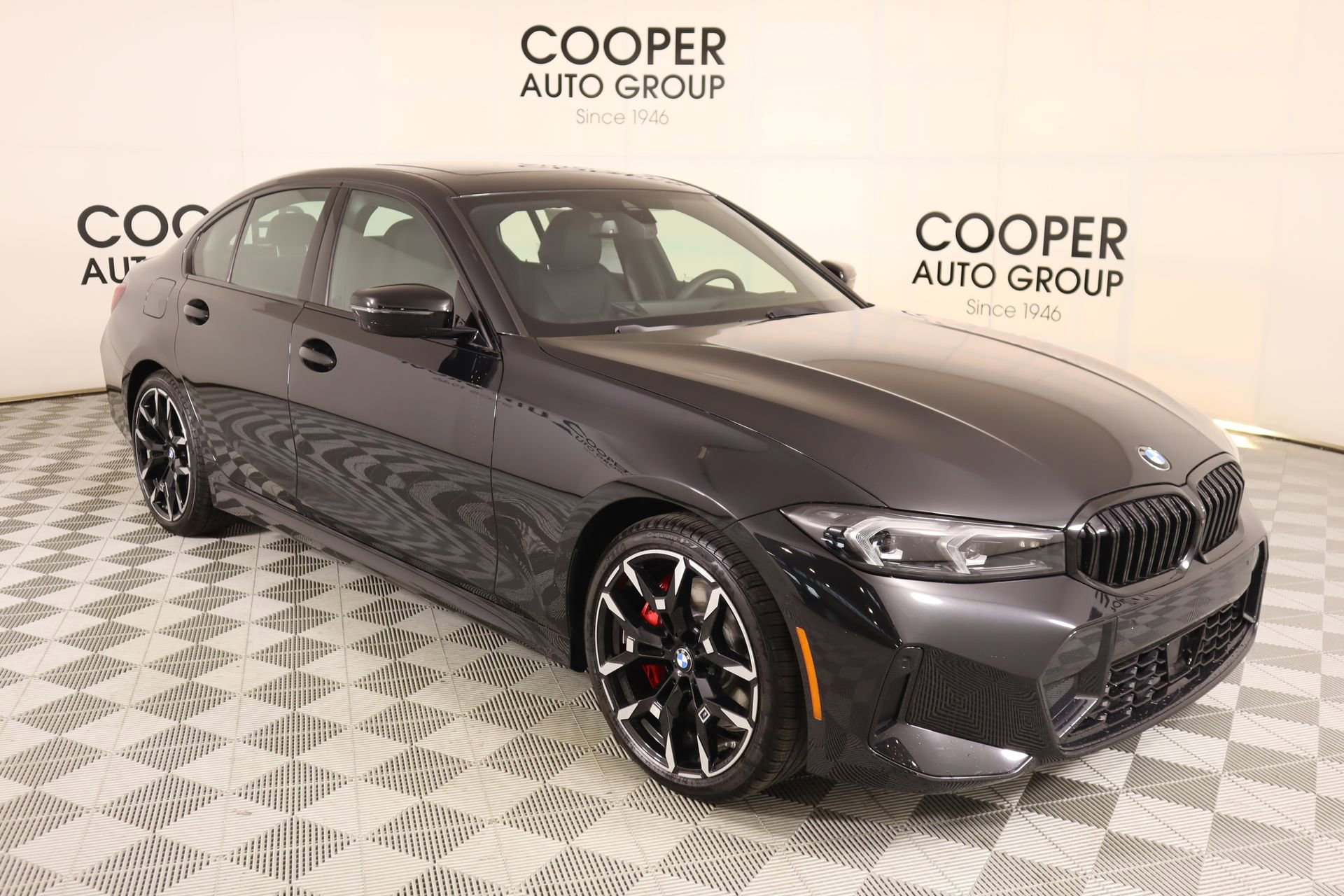 New 2026 BMW 330i xDrive Sedan w/ M Sport Package AWD/4WD image 1