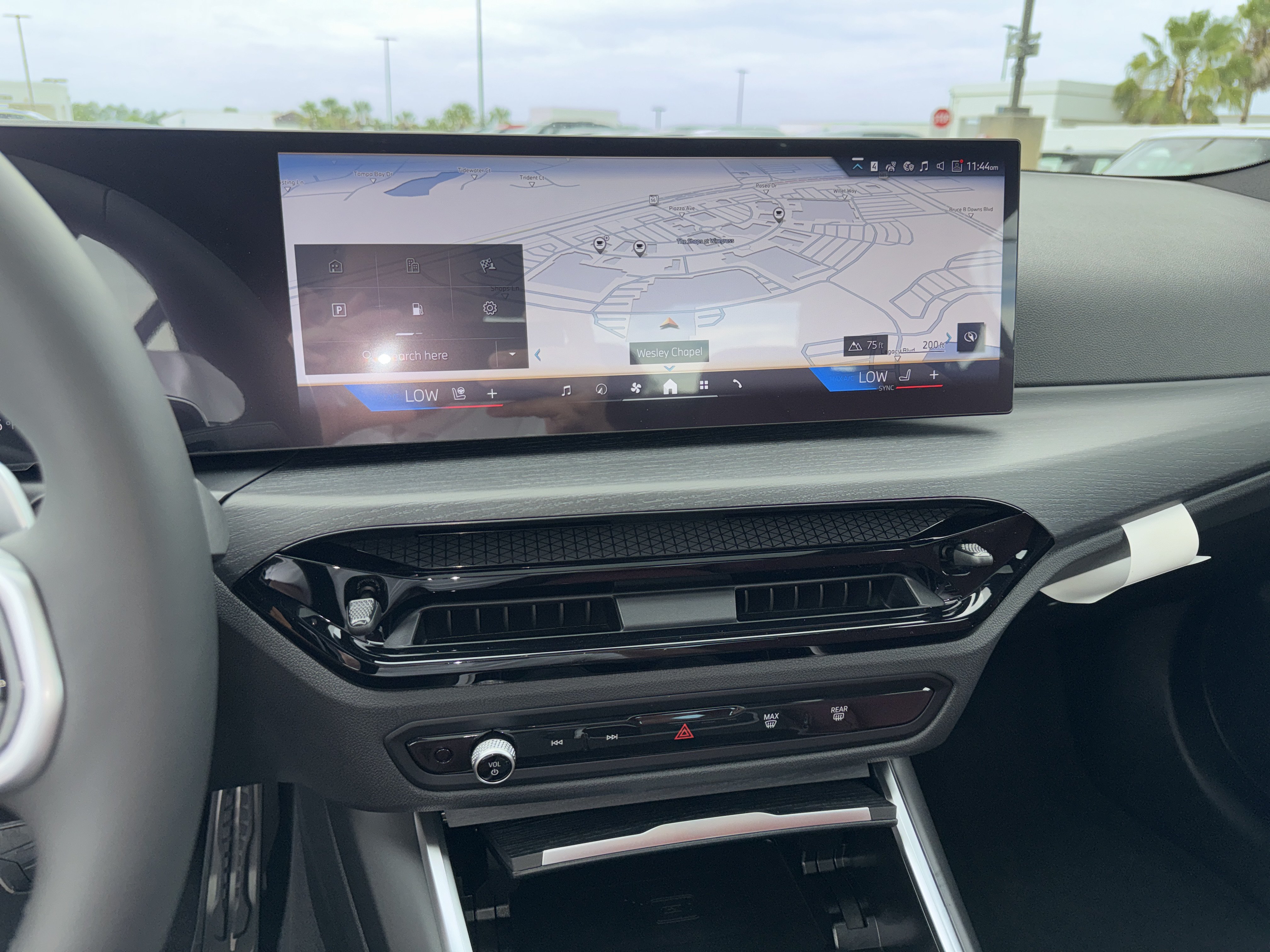 New 2026 BMW 330i Sedan w/ M Sport Package RWD image 18
